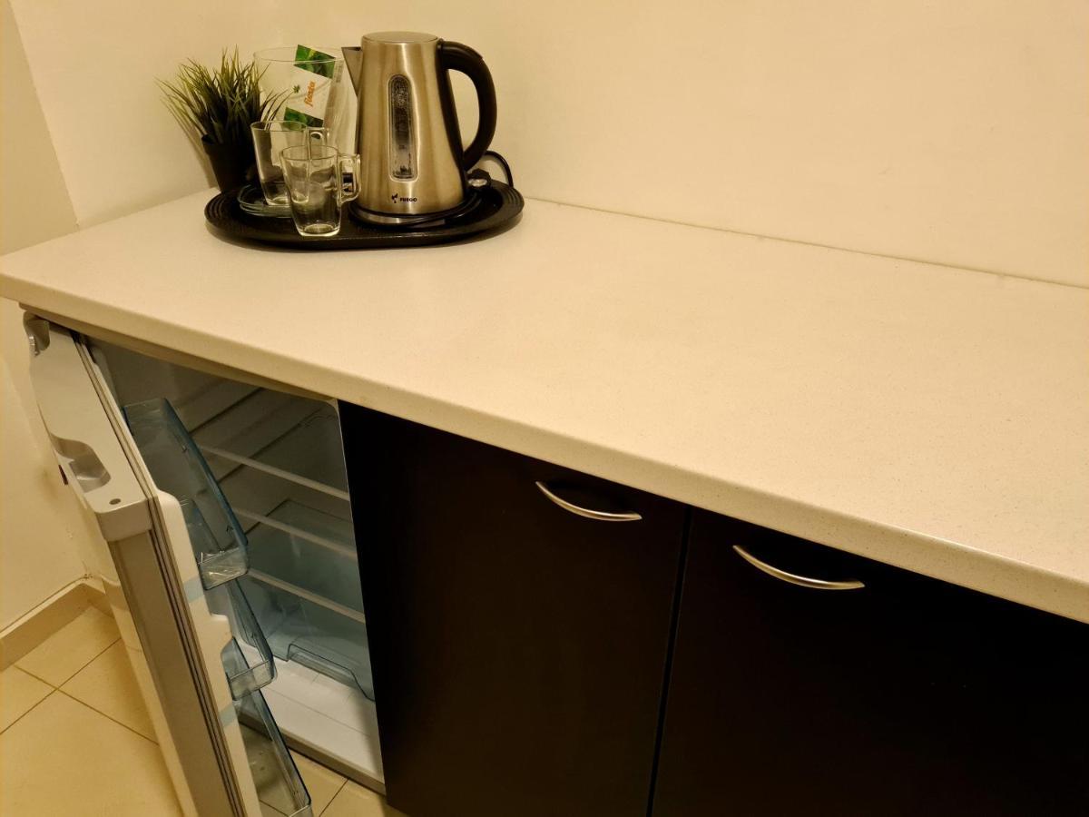 Mika Apartments Skopje Bagian luar foto